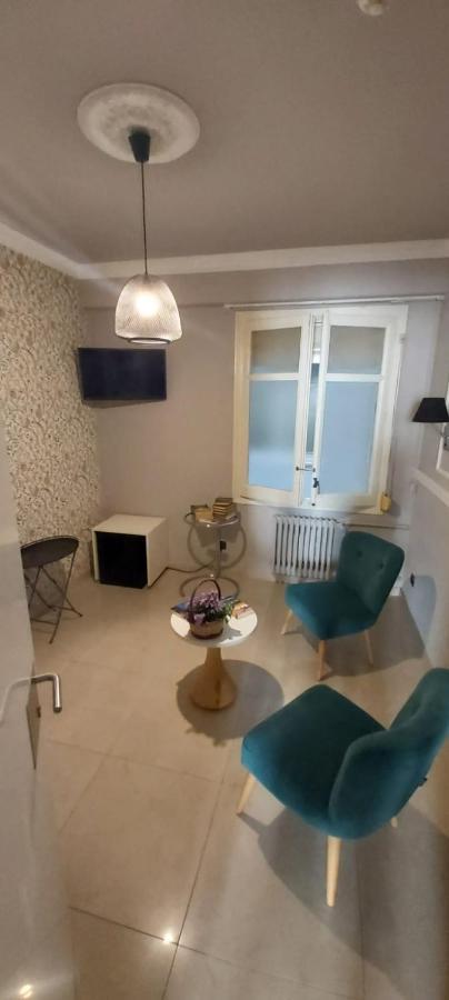 Ainb B&B Eixample-Muntaner Barcelona Eksteriør bilde
