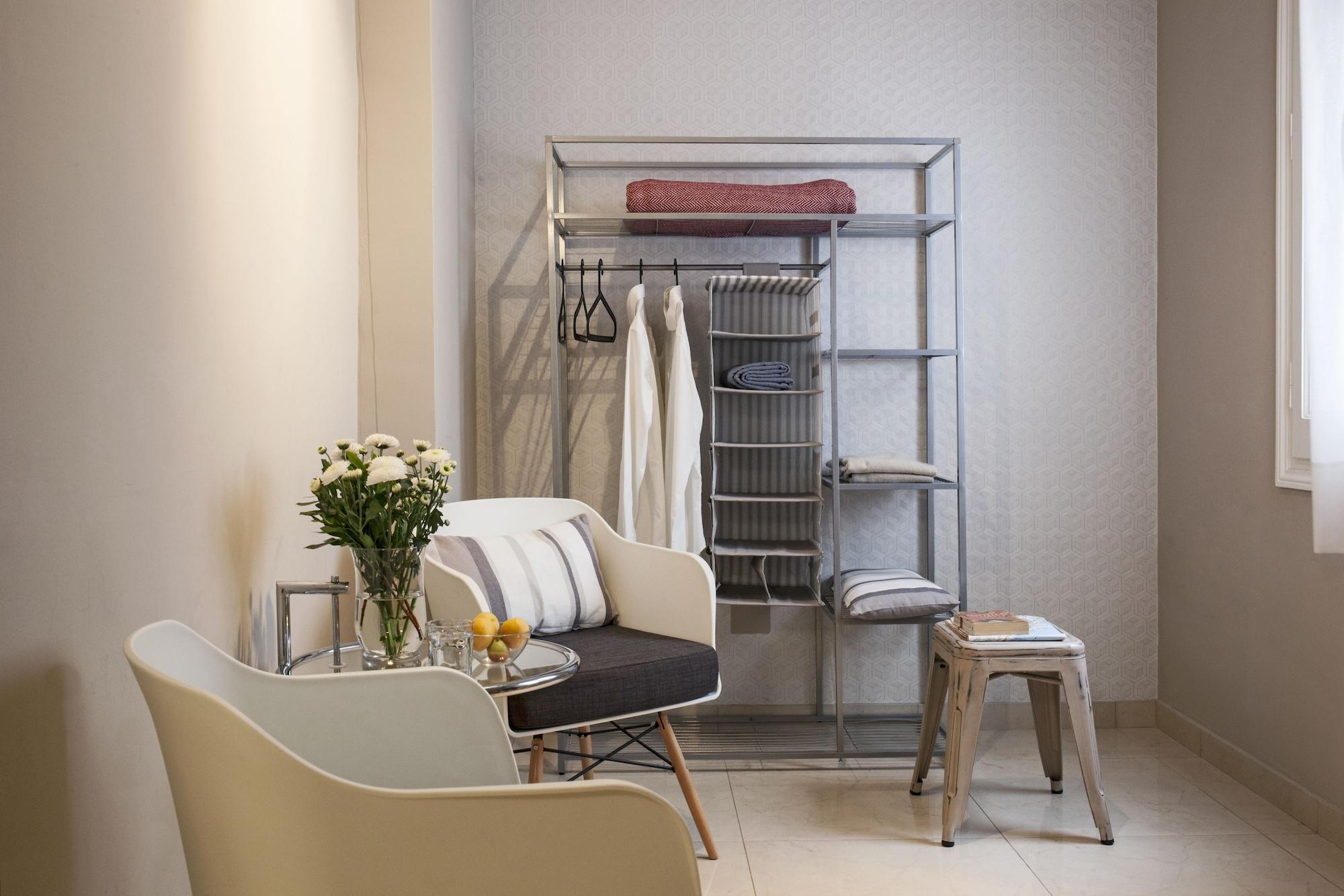 Ainb B&B Eixample-Muntaner Barcelona Eksteriør bilde