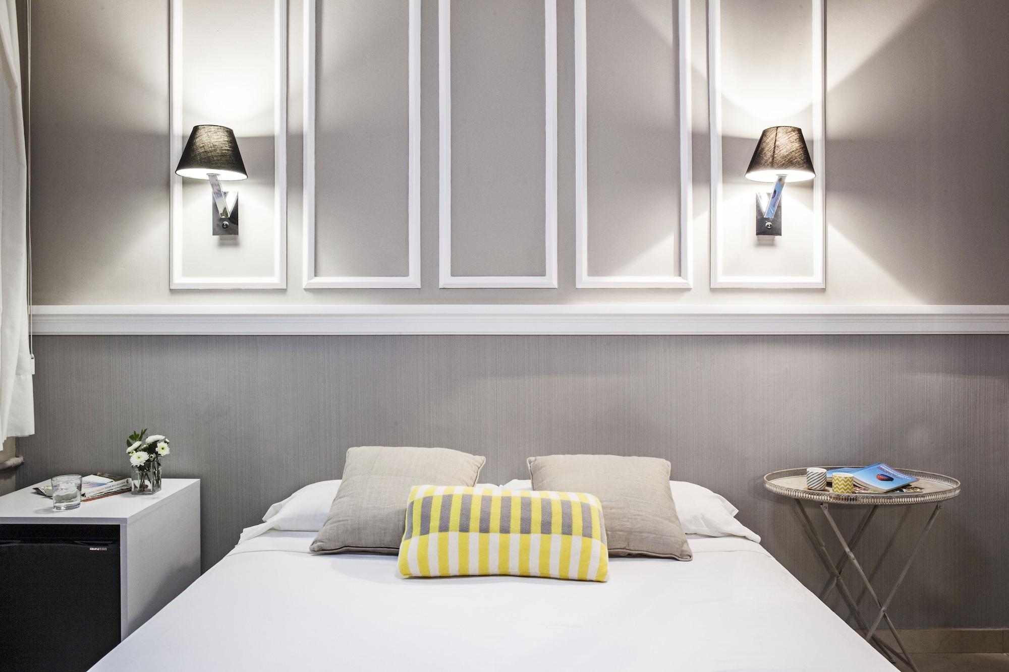 Ainb B&B Eixample-Muntaner Barcelona Eksteriør bilde
