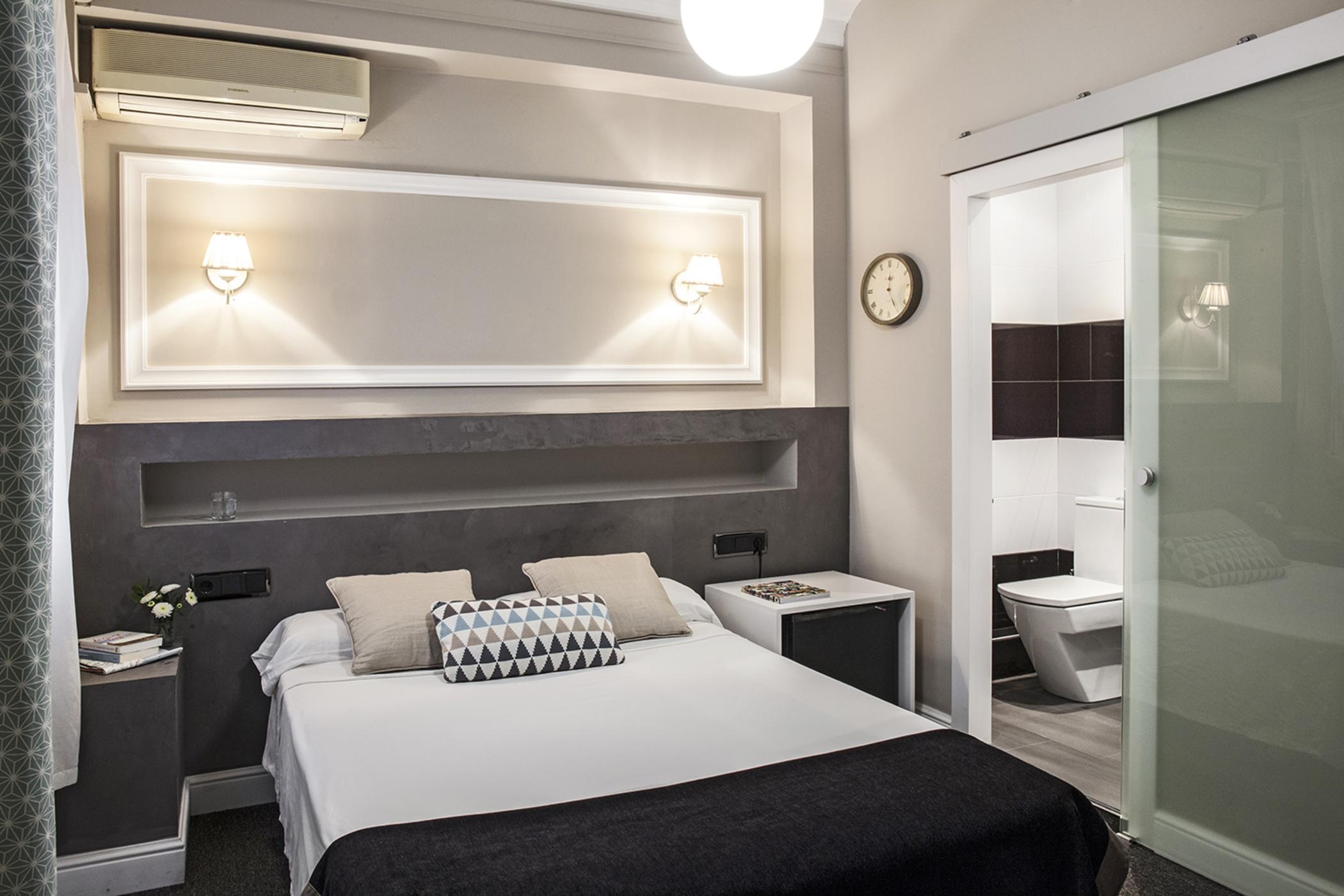 Ainb B&B Eixample-Muntaner Barcelona Eksteriør bilde