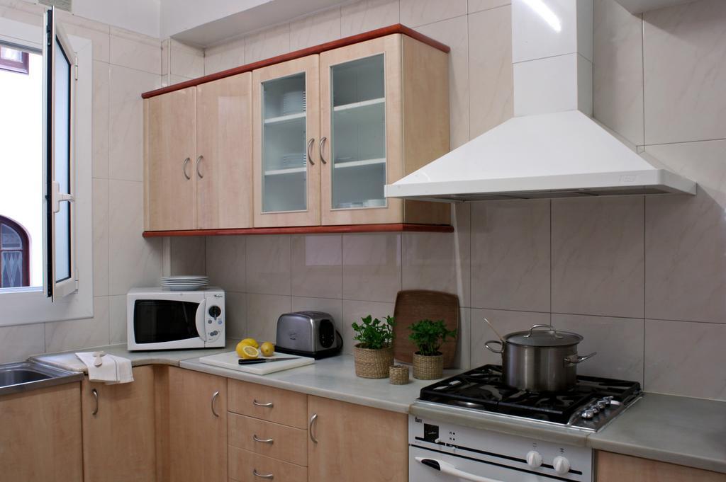 Ainb B&B Eixample-Muntaner Barcelona Eksteriør bilde